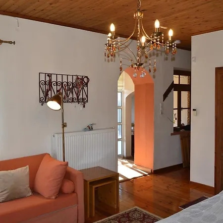 Ferienhaus Holiday Cottage Lílaia