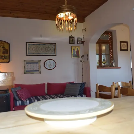 Holiday Cottage Lílaia