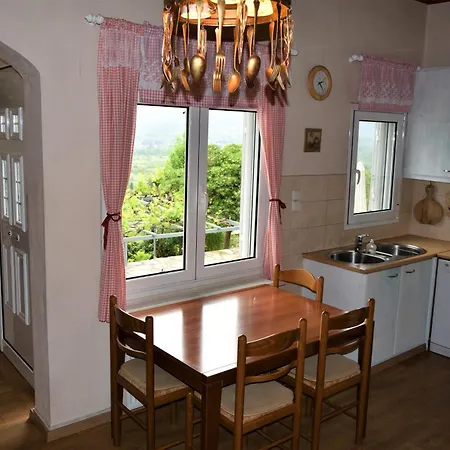 Holiday Cottage Lilaia