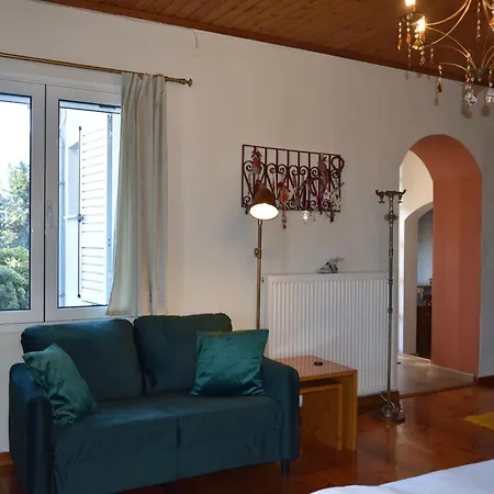 Lilaia Holiday Cottage Lílaia